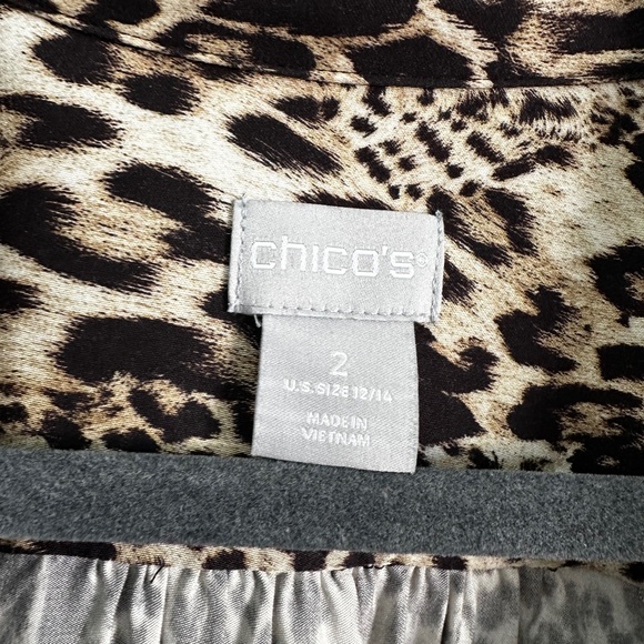 Chico’s Leopard Print Blouse – Size 2 - Picture 2 of 2
